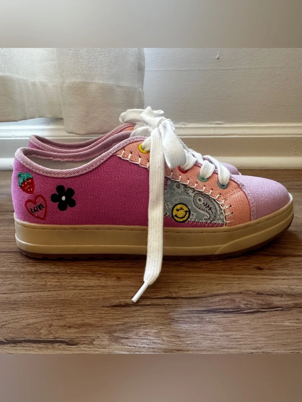 Steve Madden NEVER BEEN WORN Canvas Patchwork Sneakers